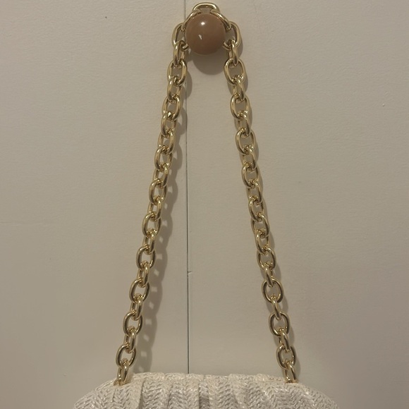 Tuckernuck White Raffia Straw Slouchy Clutch New With Gold Link Chain Strap - Picture 7 of 11